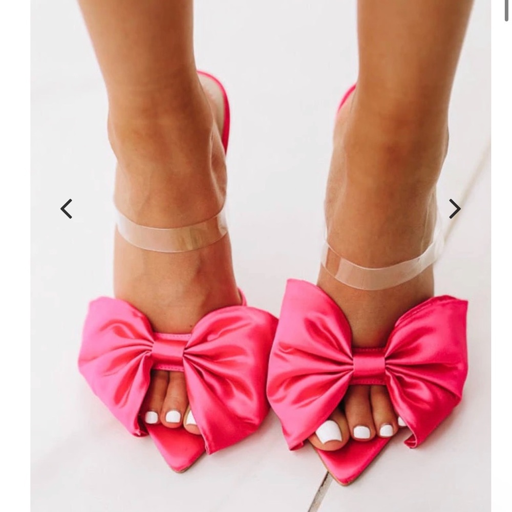 COPY - Hot pink bow heels
